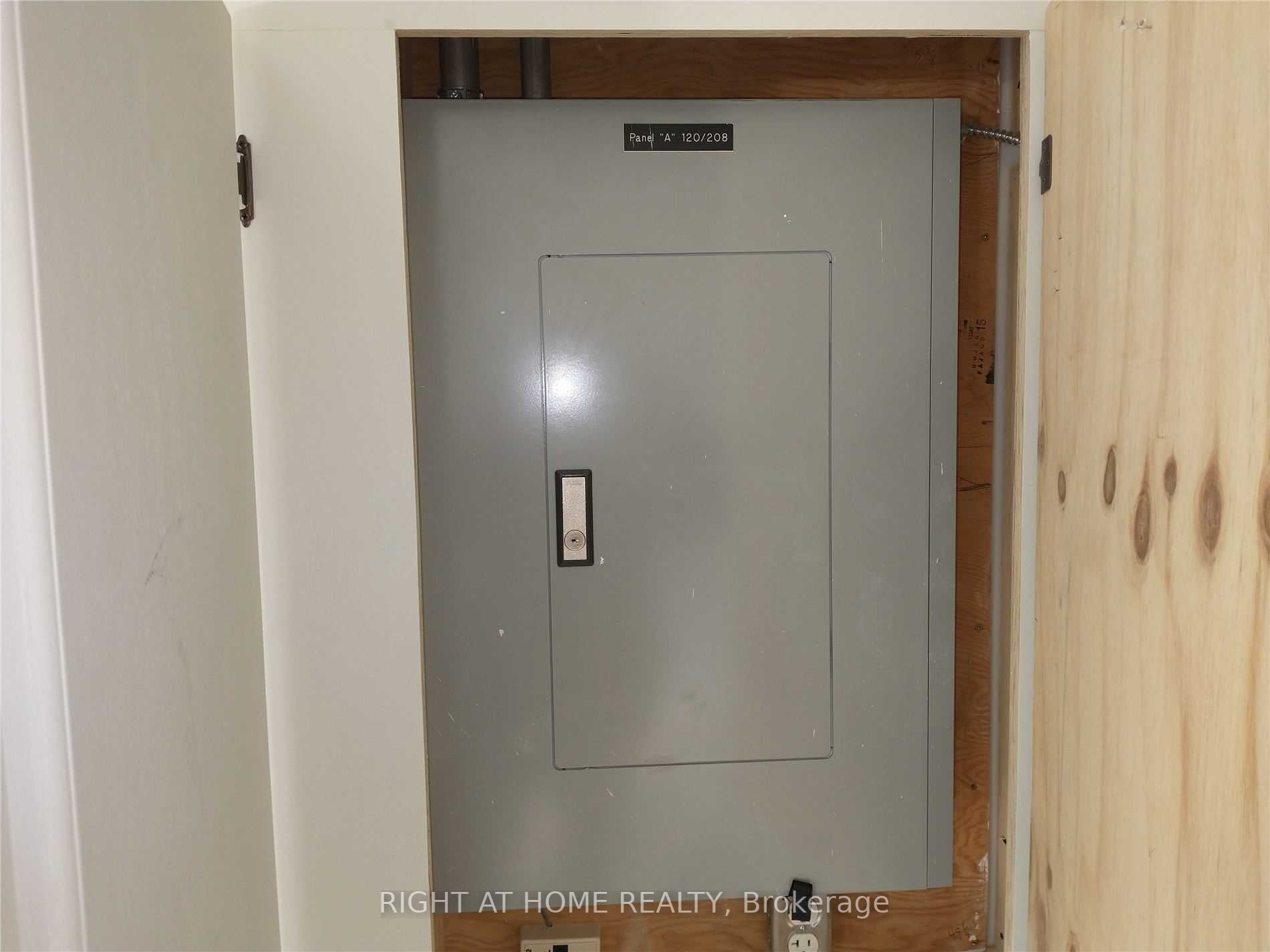 1077 Boundary Rd 108