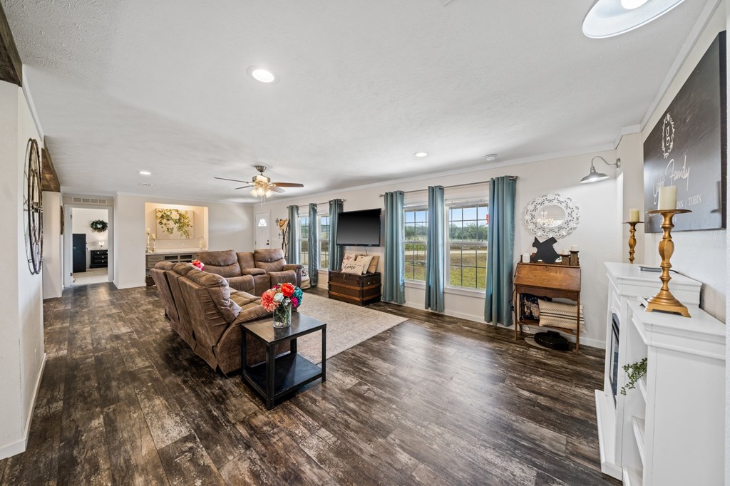 195 NW Crooked Creek Path