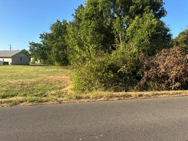 Perfect country setting to build your new home just south of Jones. Enjoy easy access to NE 23rd, putting you minutes from Choctaw, Harrah, the Turnpike, and I-35. All paved roads lead you straight to the property, offering convenience without sacrificing the peaceful rural feel. **New builds nearby add to the area's appeal and growth**, making this a great location with quick access to shopping, dining, medical care, and everyday amenities.Seller Financing available, and clearing of the lot is also possible!