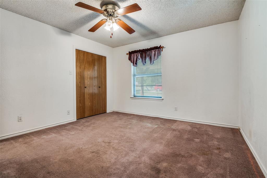 405 Shadowwood Trail