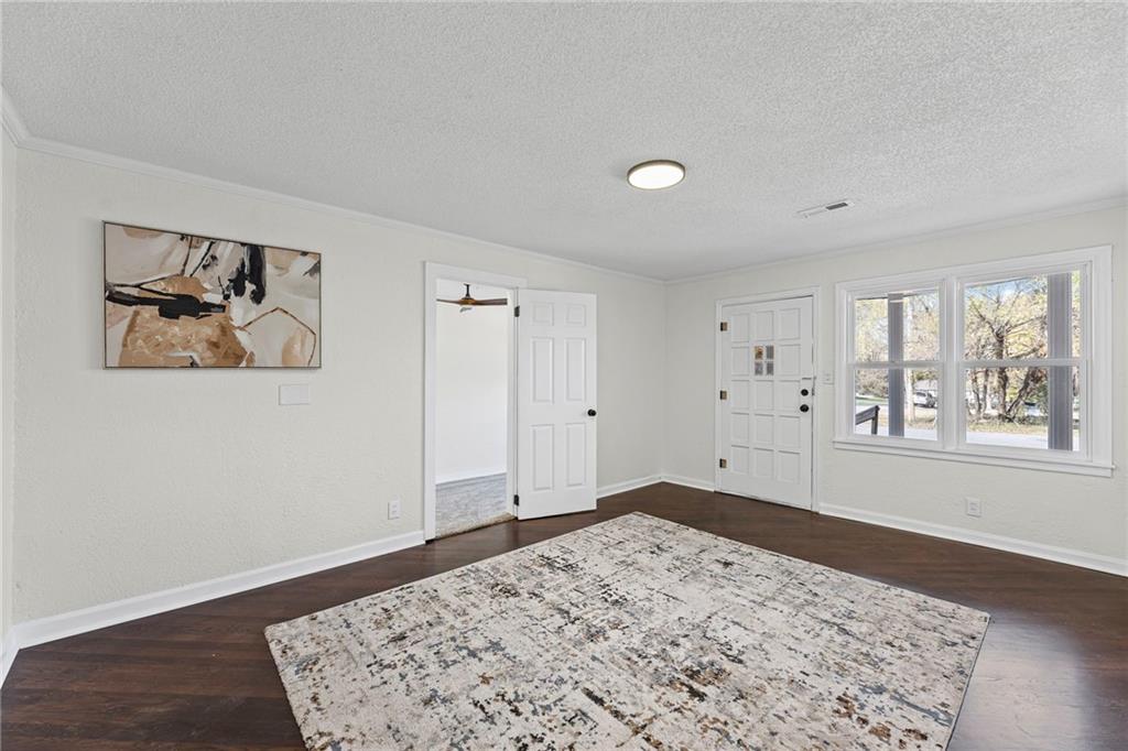 5631 Parkview Avenue