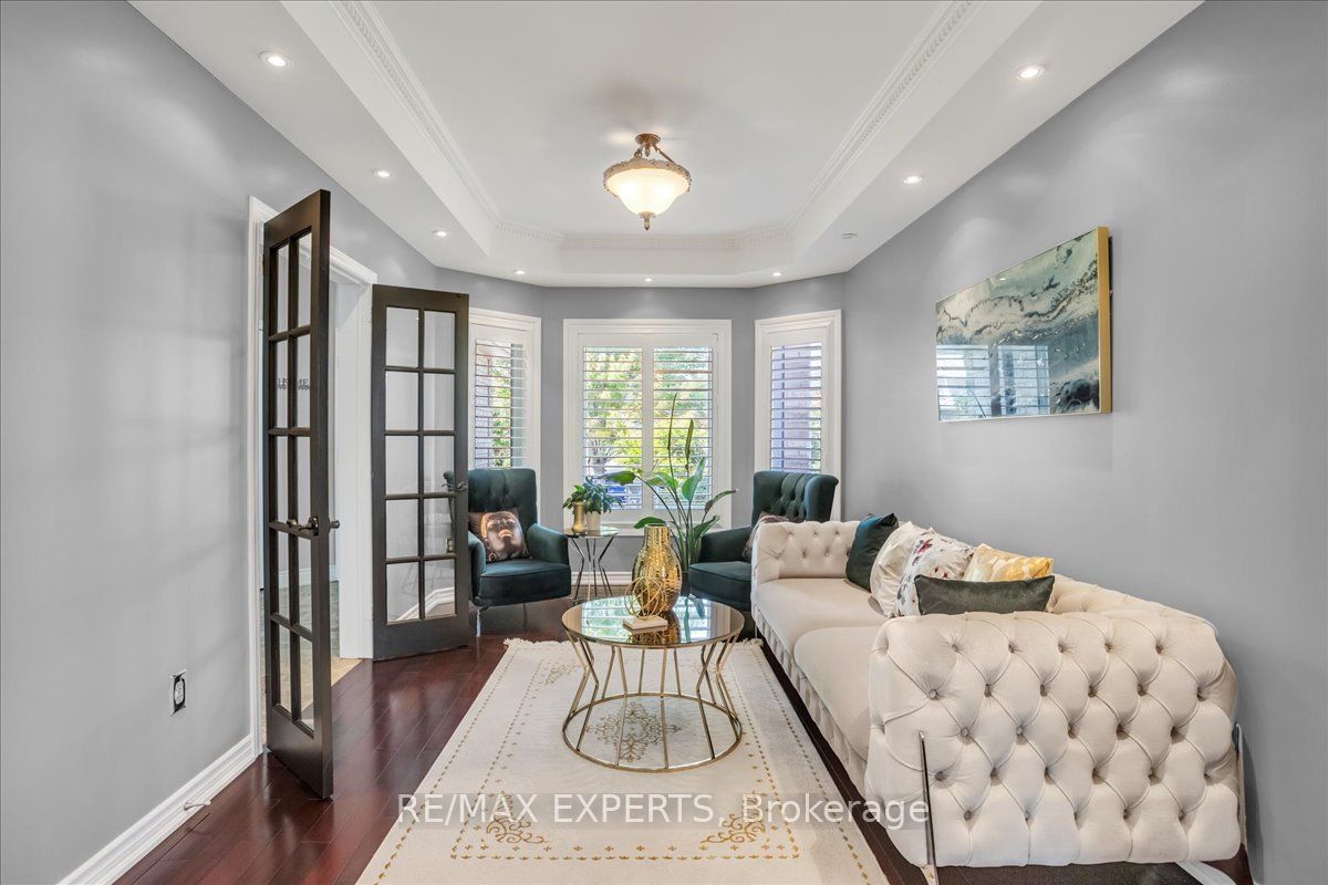 78 Joseph Cres