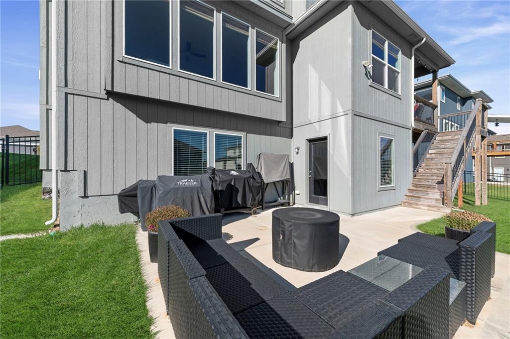 7613 N Tullis Avenue