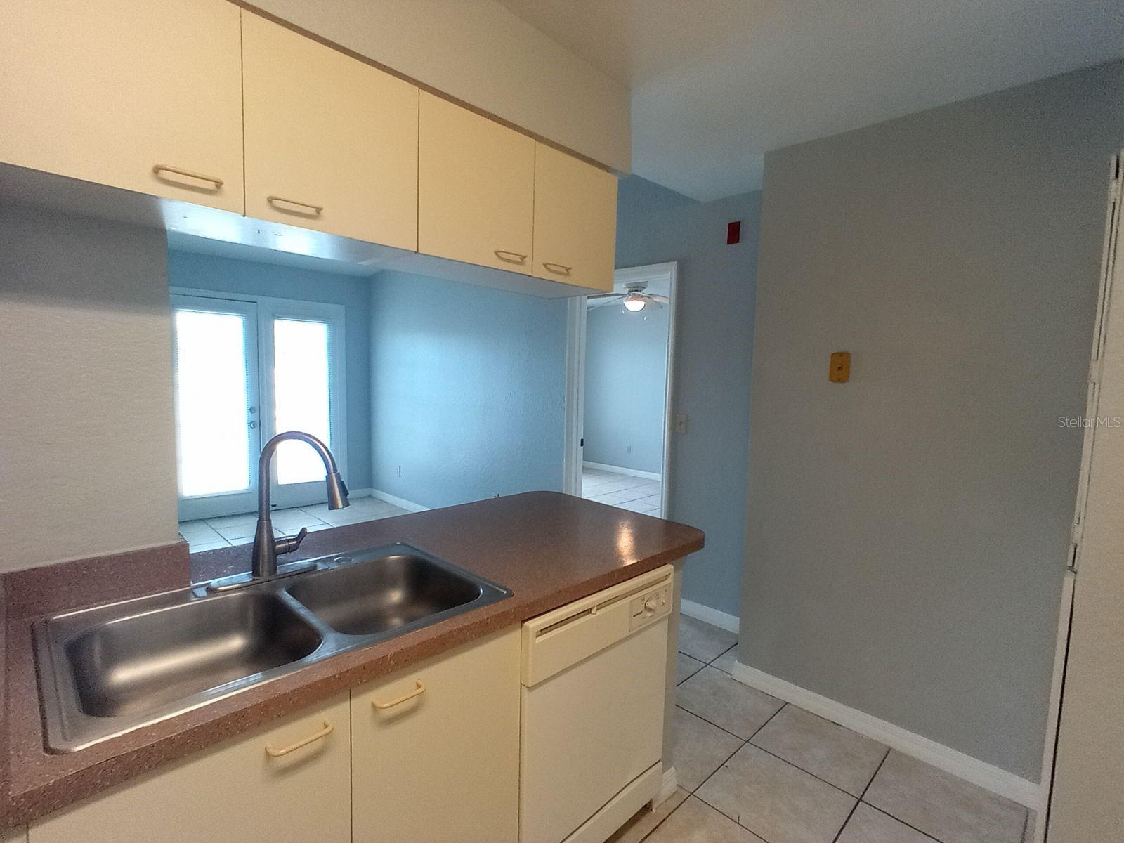 2550 N Alafaya Trail 4305