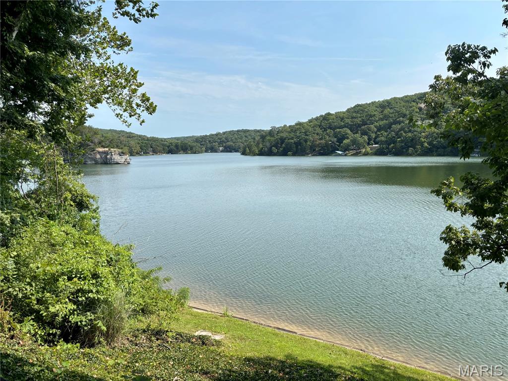 13 Cove Trail
