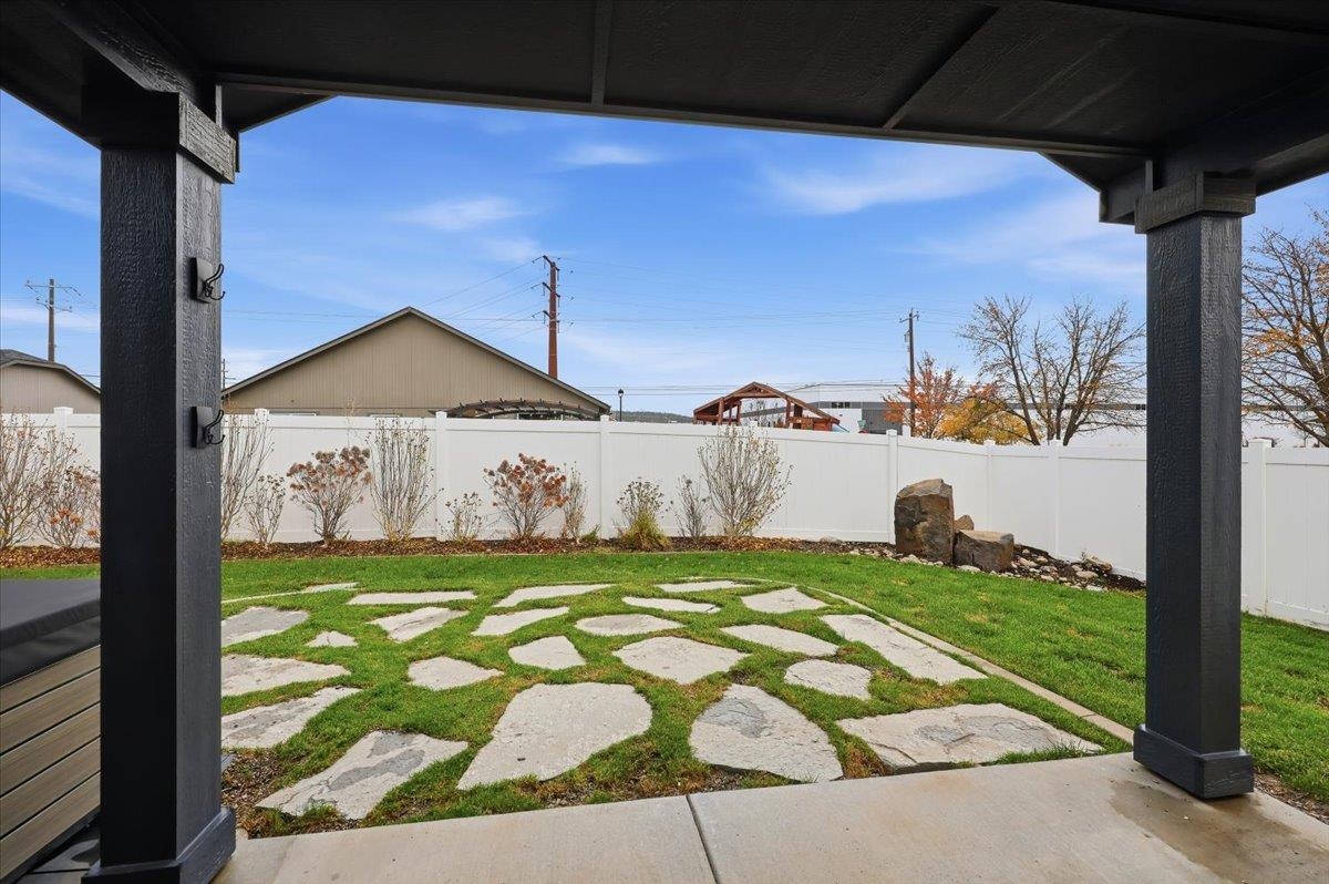 19029 E Frederick Ave