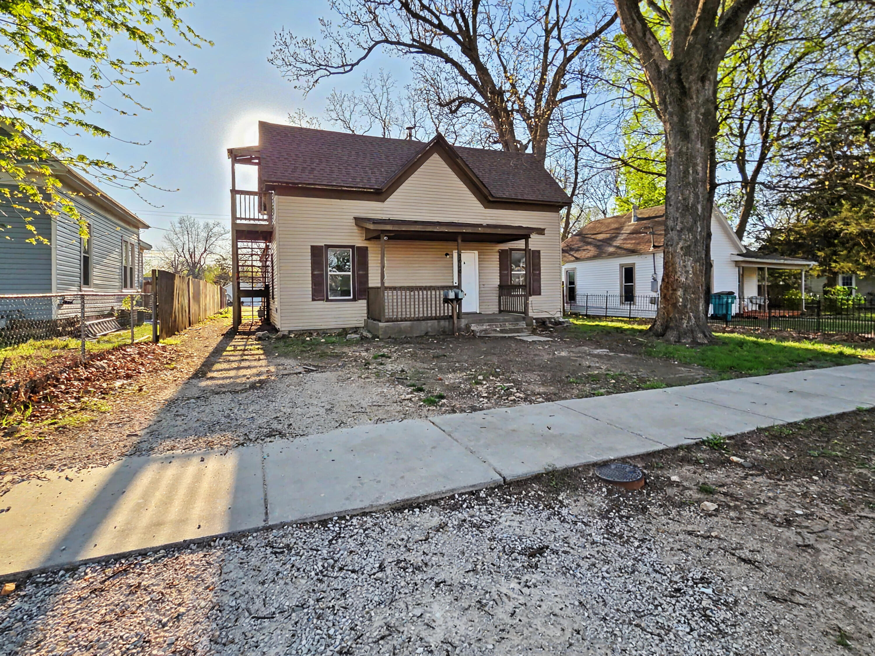 2040 N Prospect Avenue A & B