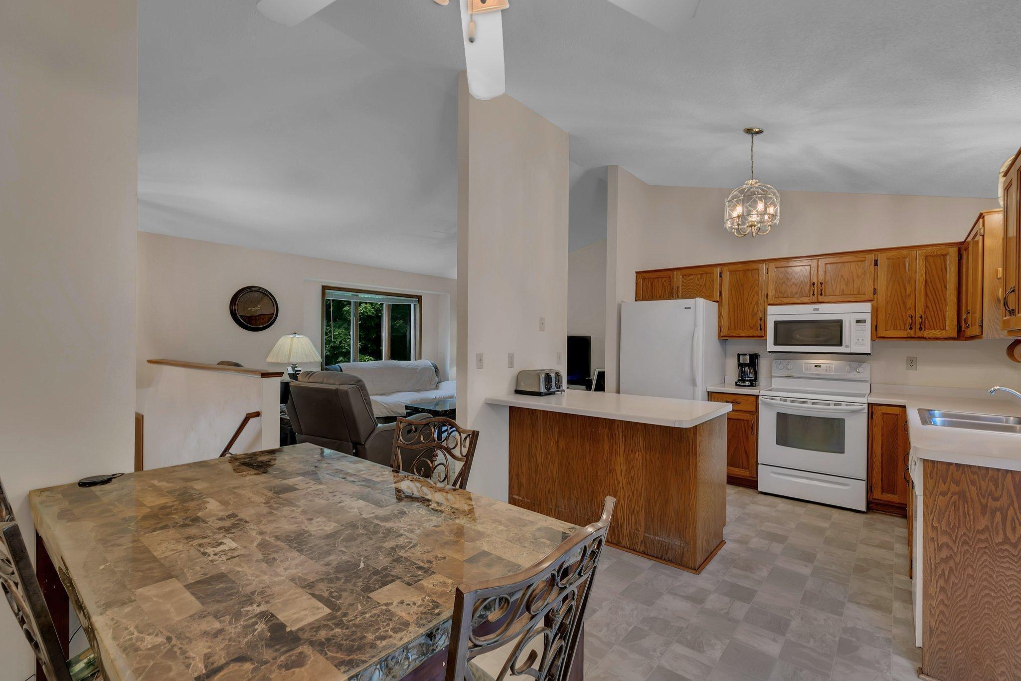 104 9th Avenue N