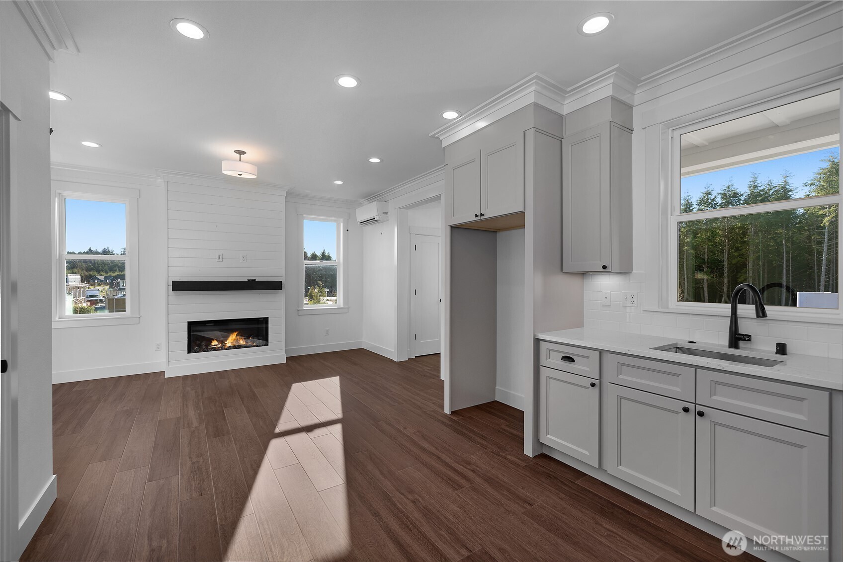 4 Springboard Street