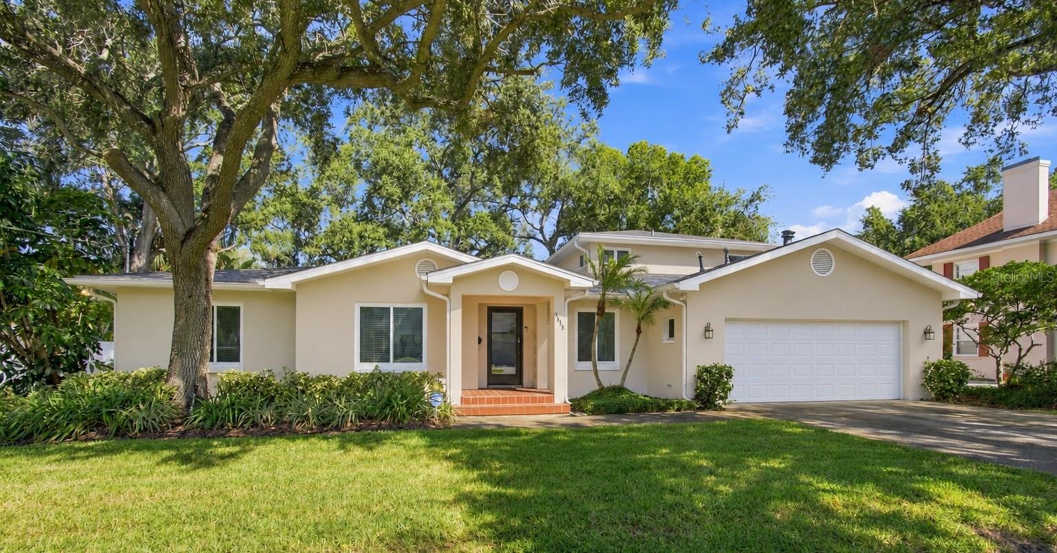 3913 W Barcelona Street, Tampa, FL