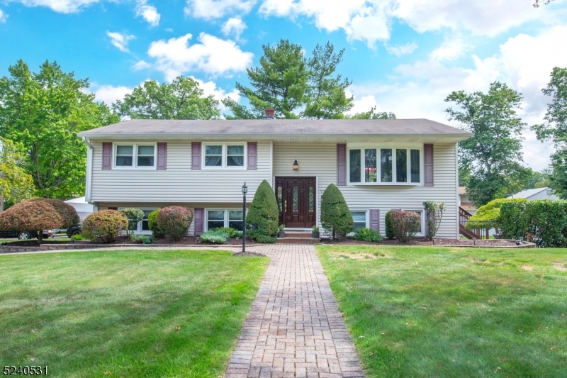 136 Richard St, Parsippany-Troy Hills Twp., NJ