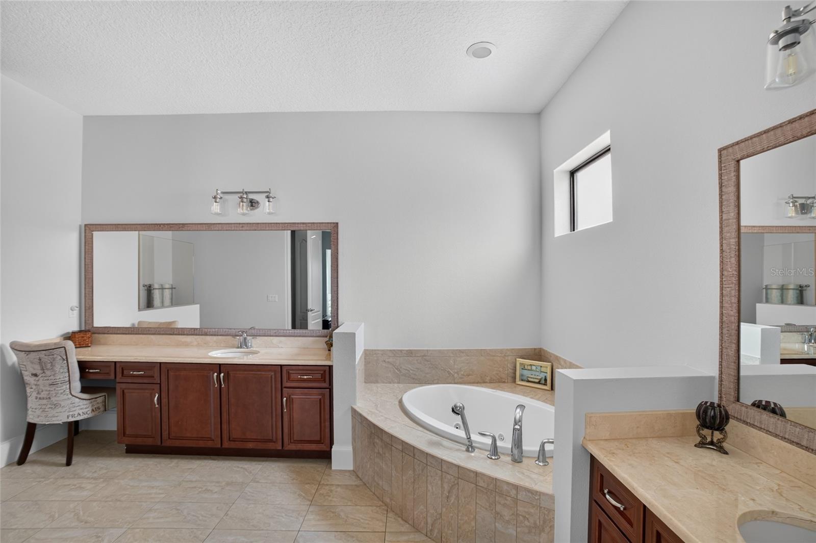 6 Ocean Ridge Boulevard N