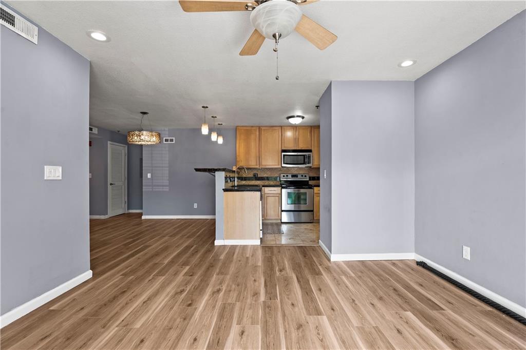 8000 N Drury Avenue 1B