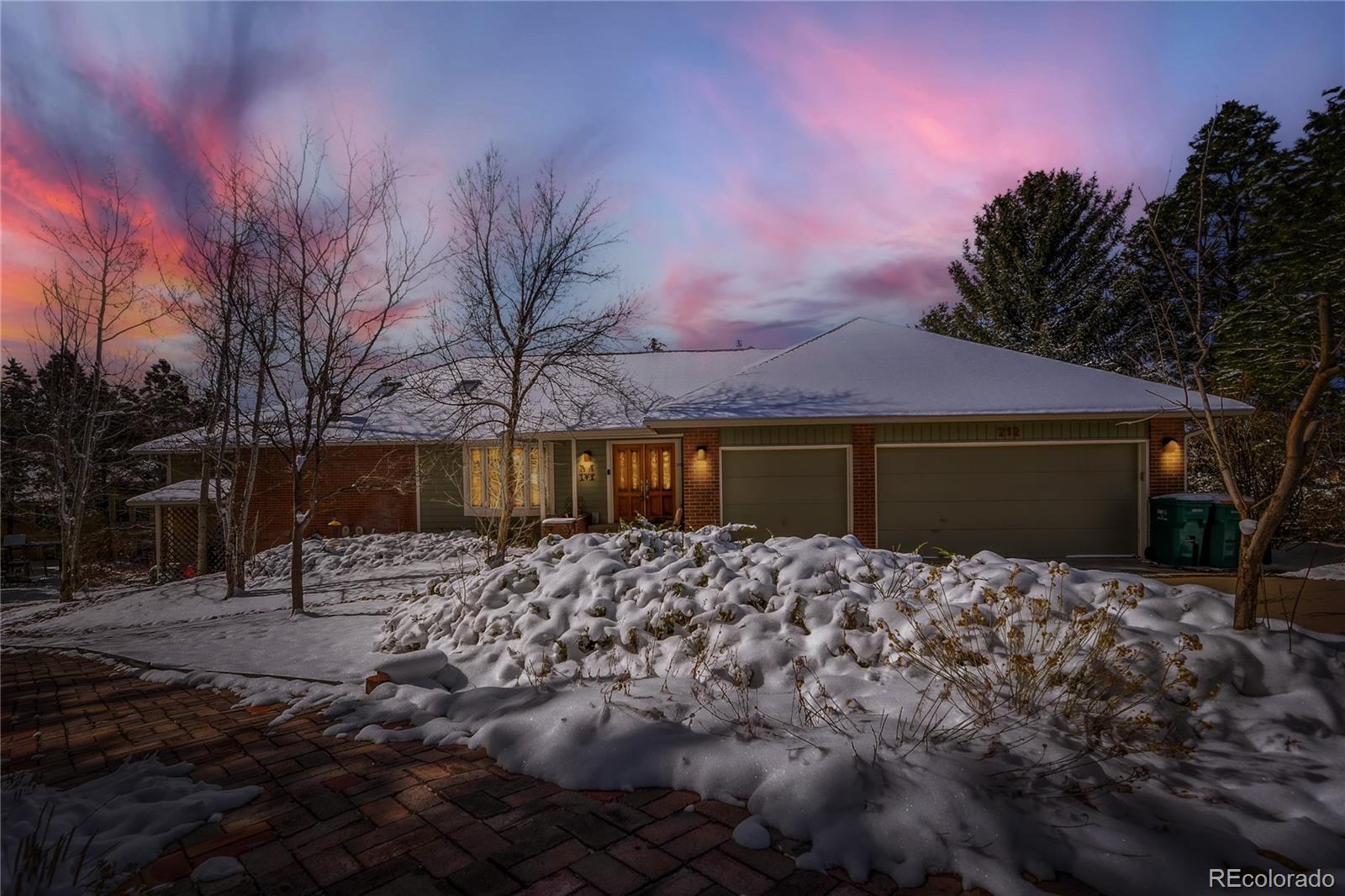 212 Kelsey Place