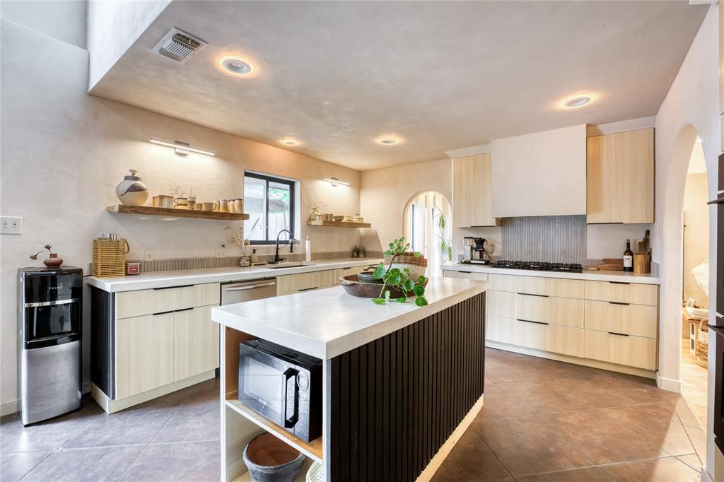 3604 Lake Tahoe Drive