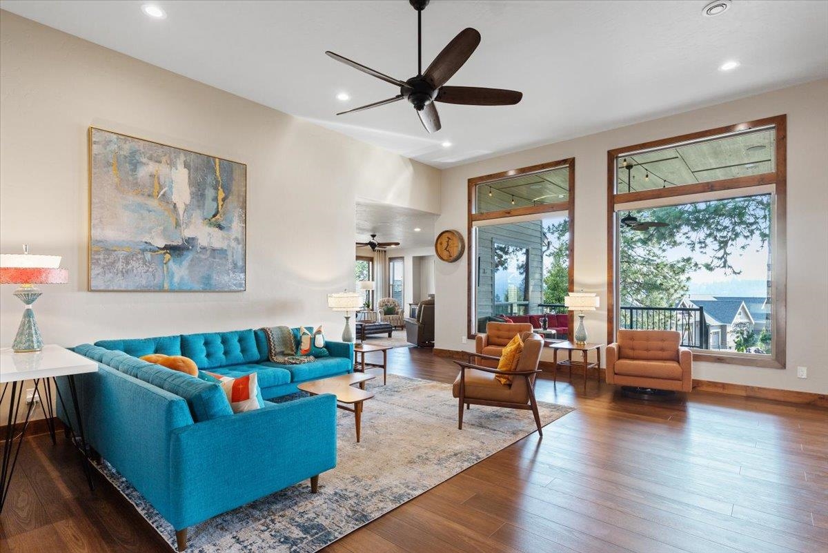 13106 E Copper River Ln