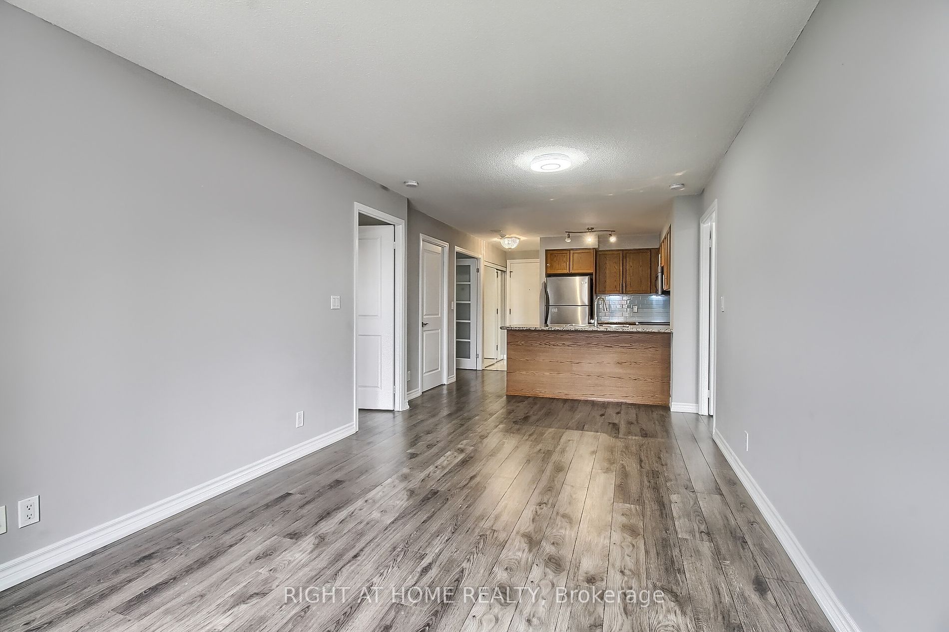 18 E Harding Blvd 223