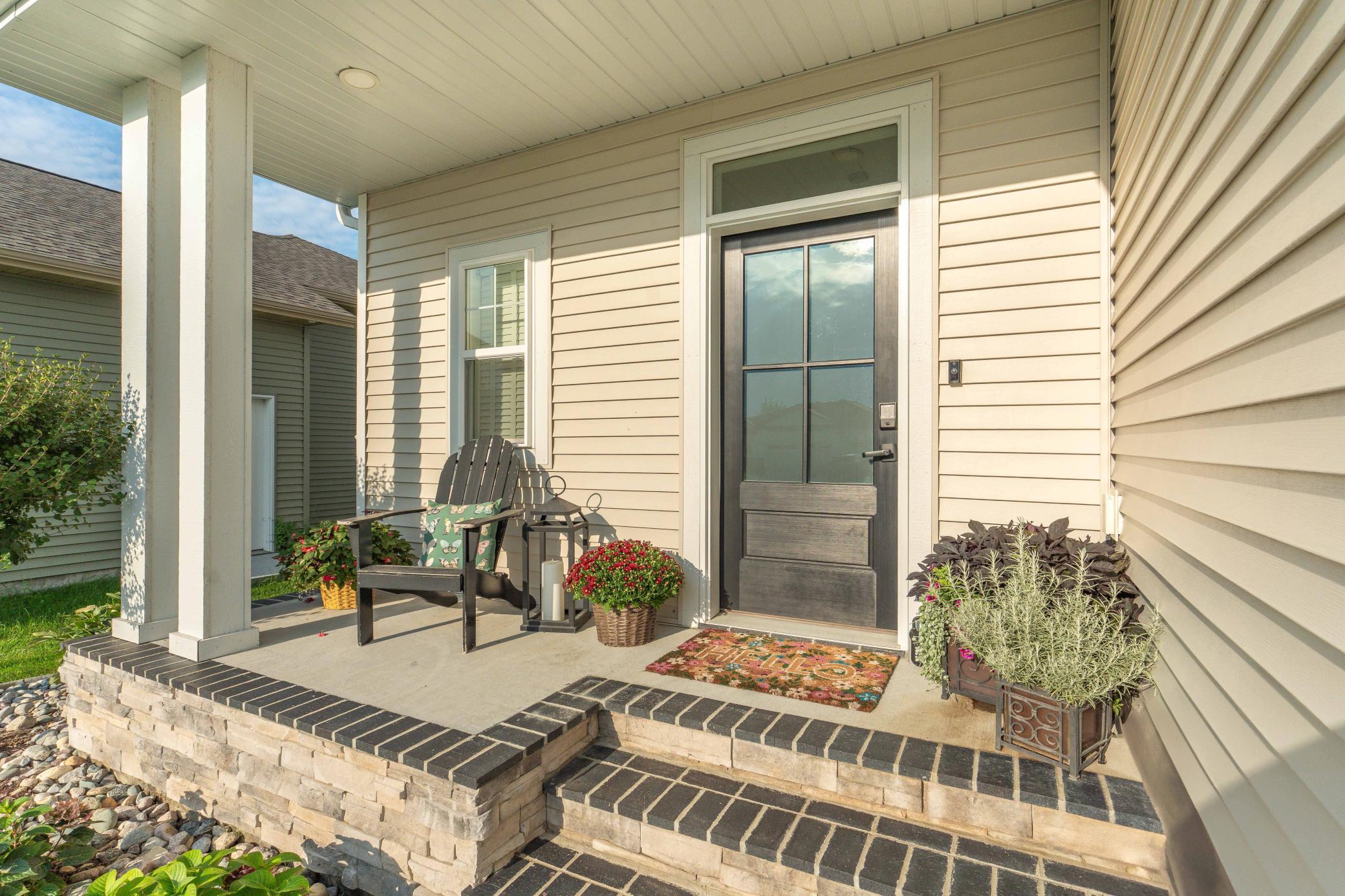 8825 Meadowlark Parkway