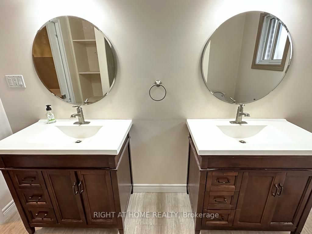 1141 Dowland Cres