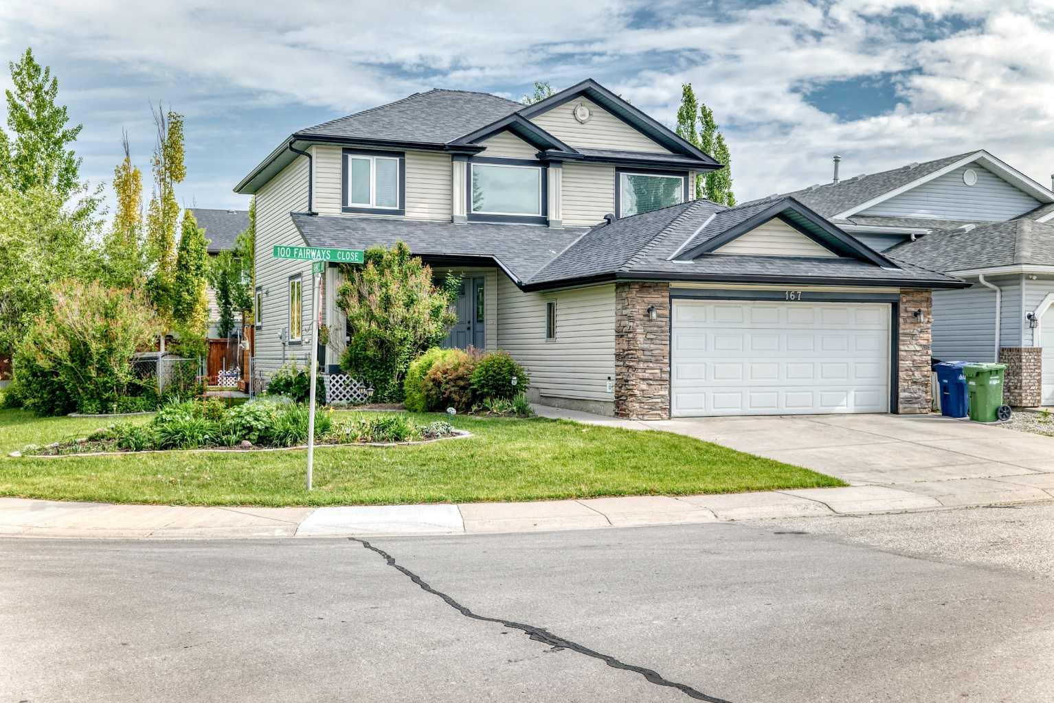 167 Fairways Close NW