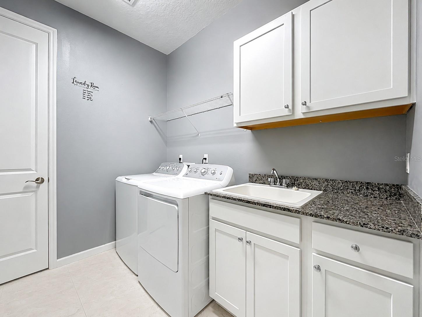 295 Northcote Court