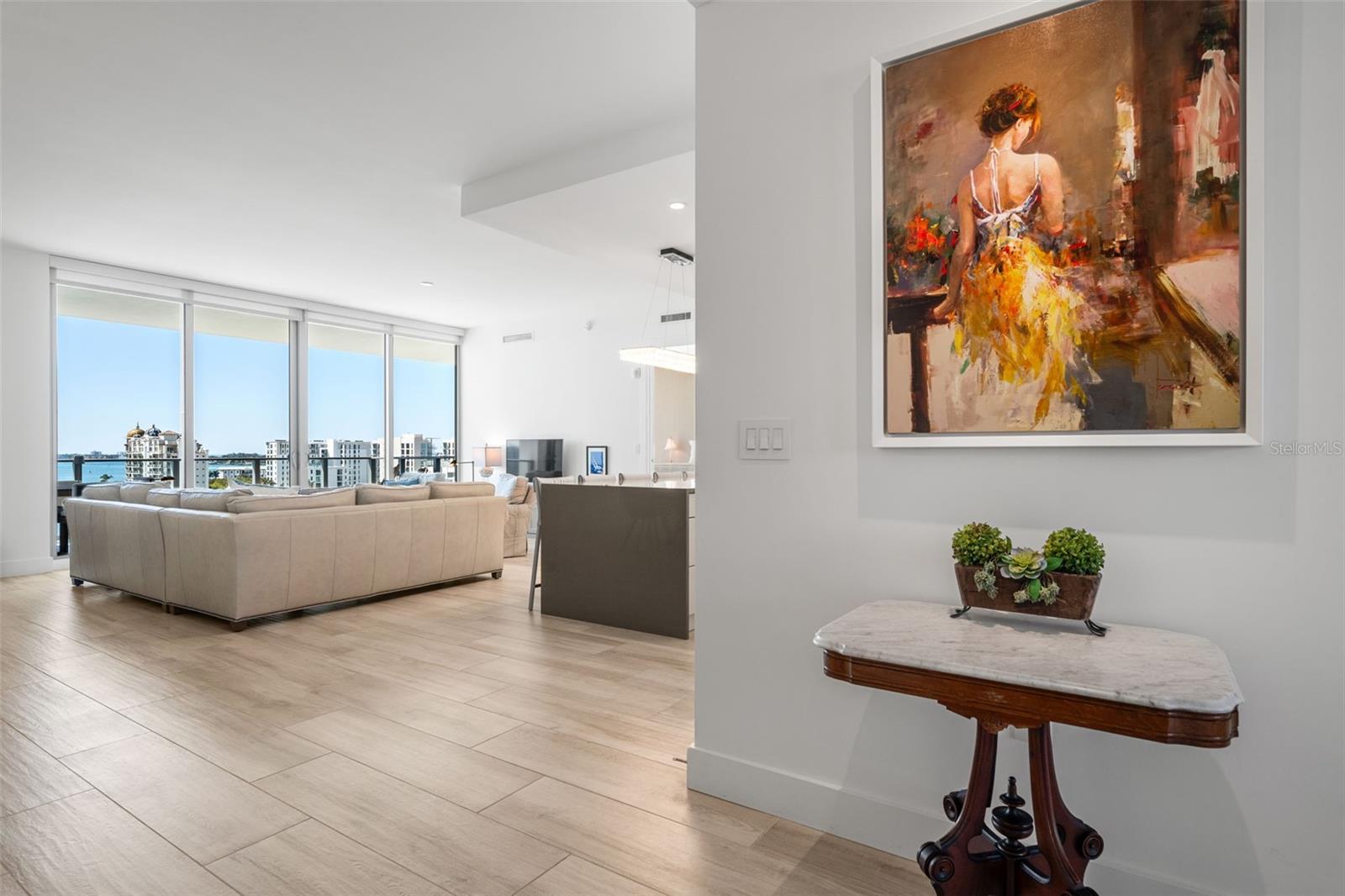 1155 N Gulfstream Avenue 802