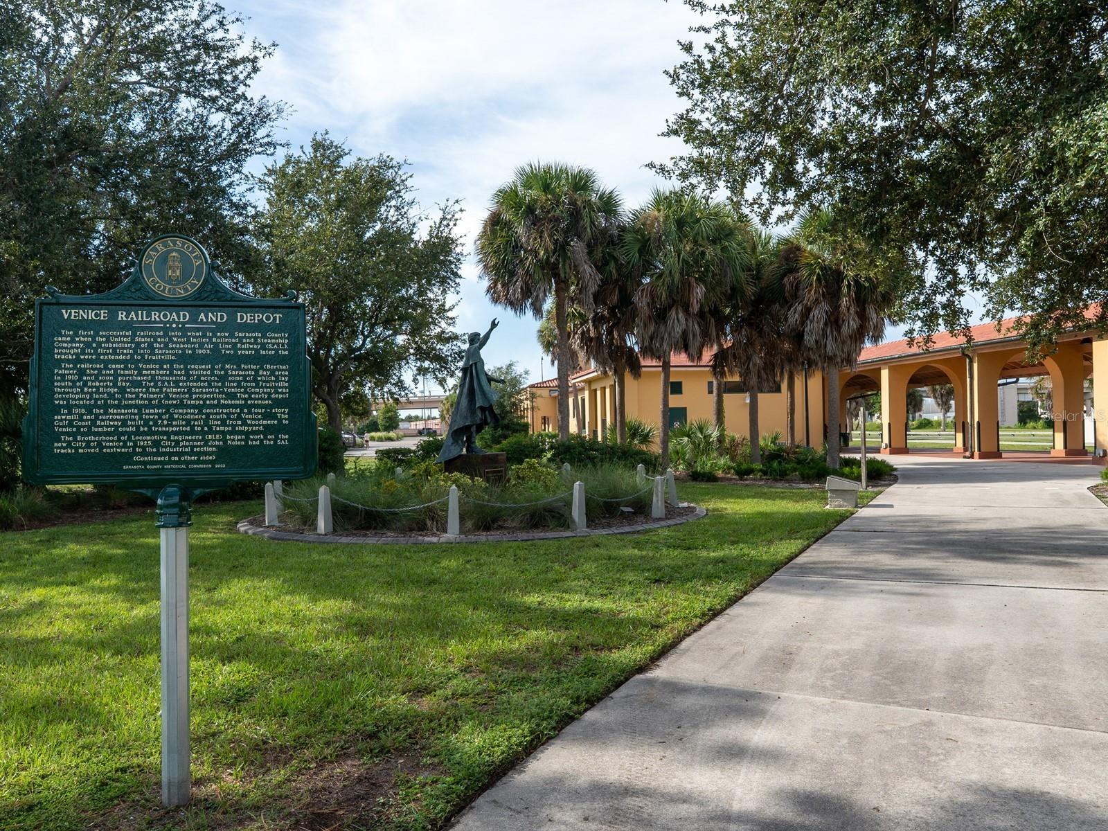 501 Tamiami Trail N 201