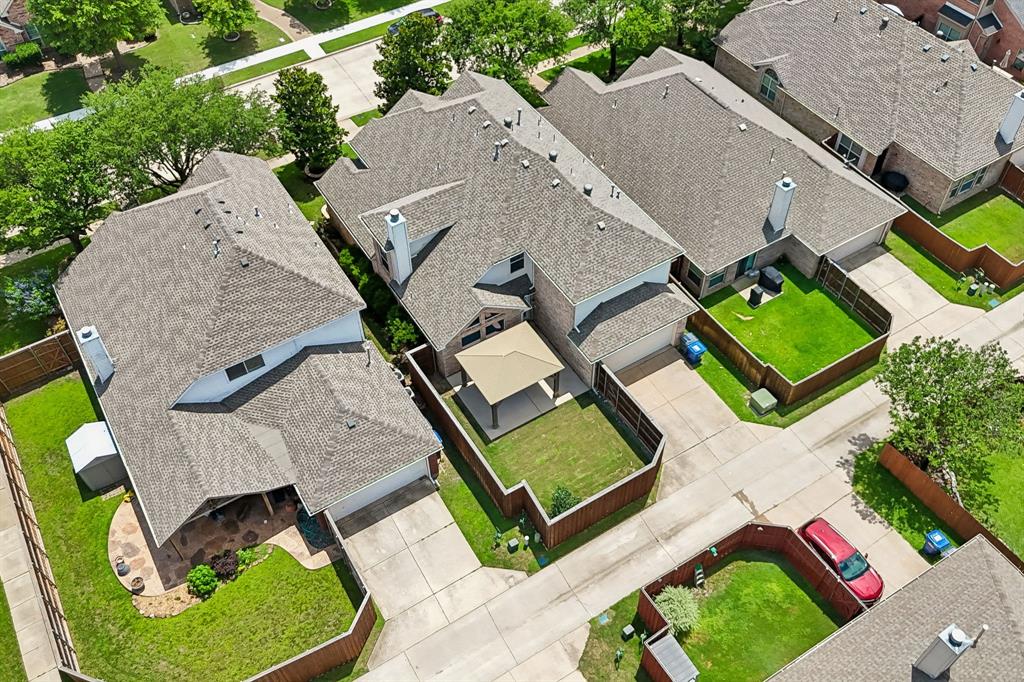 9004 Regal Oaks Drive