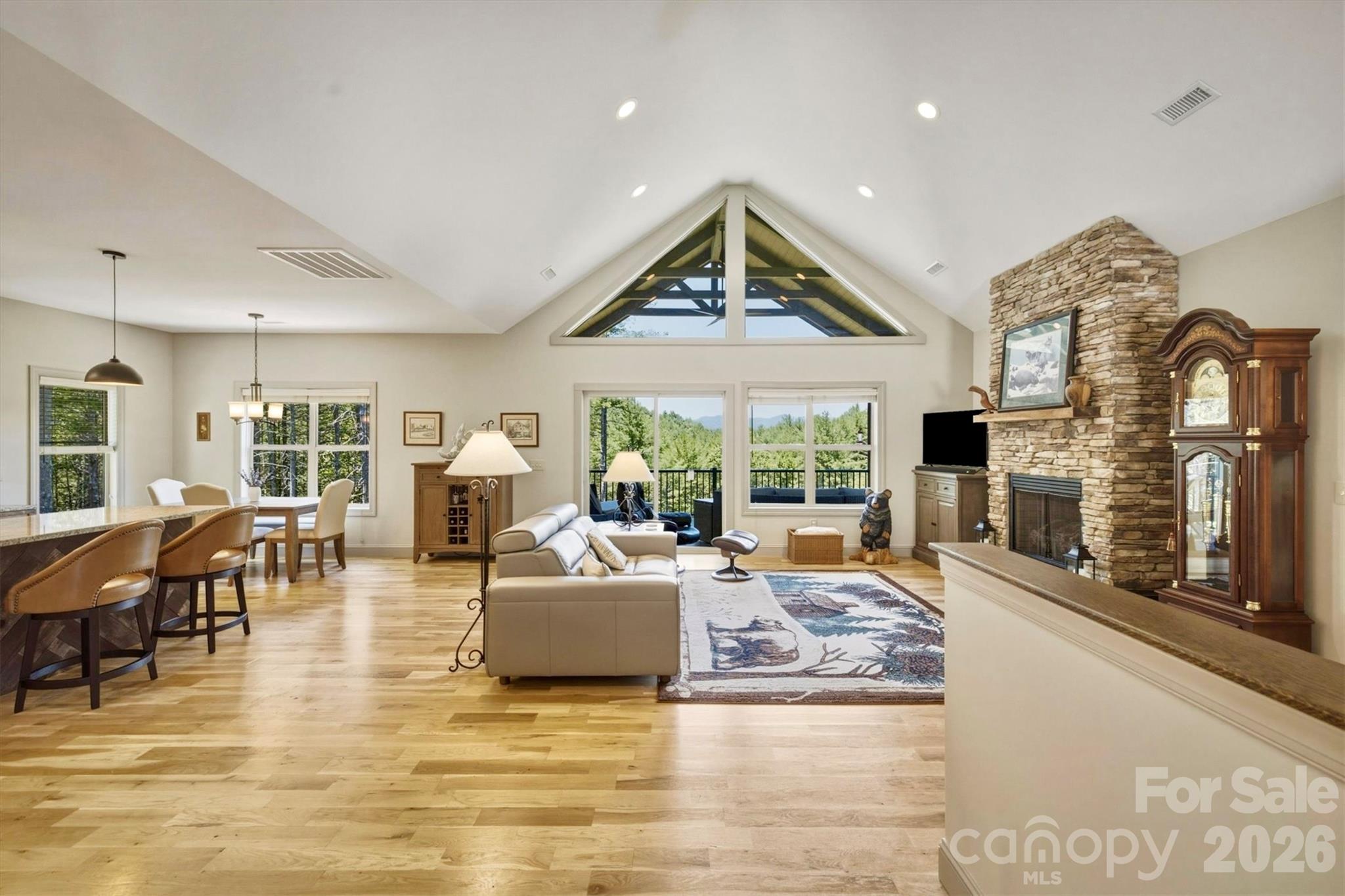 5515 Cedar Cove Way