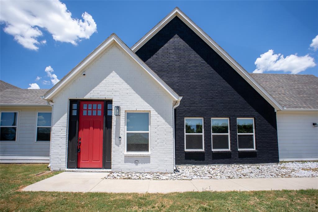 311 Dobbs Trail