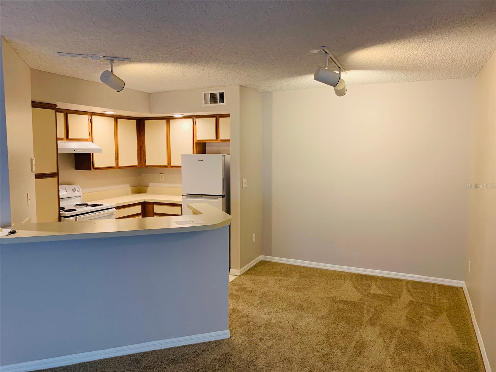4572 Commander Drive 1226