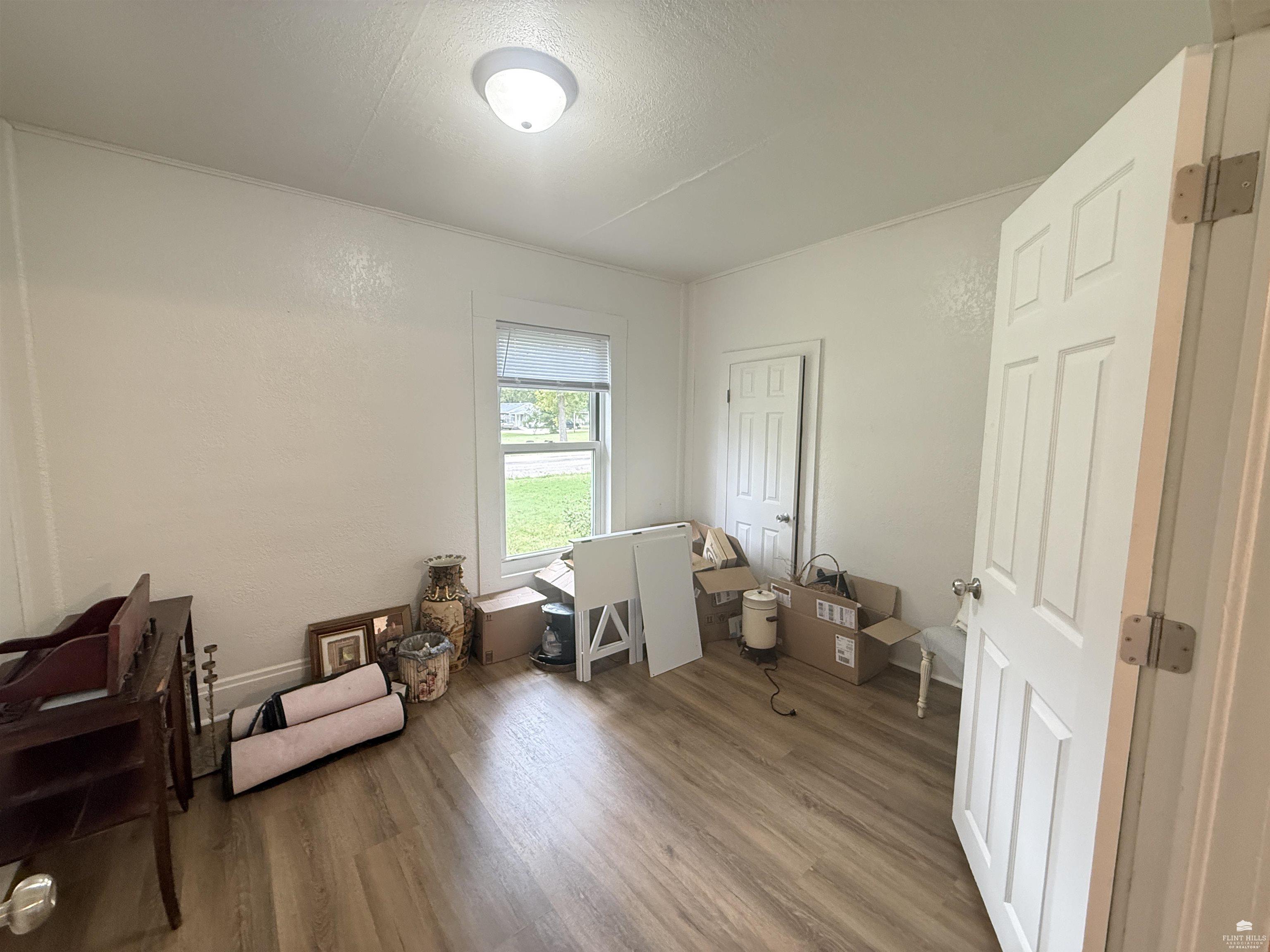 216 W Elm Street