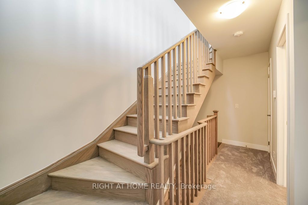 92 William Shearn Cres
