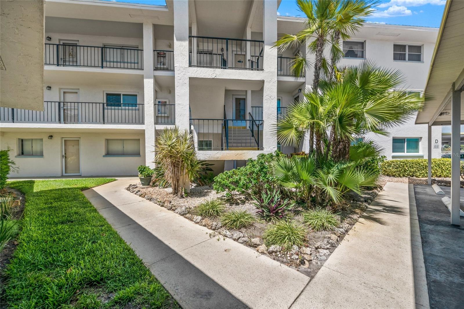 708 Tamiami Trail S 319