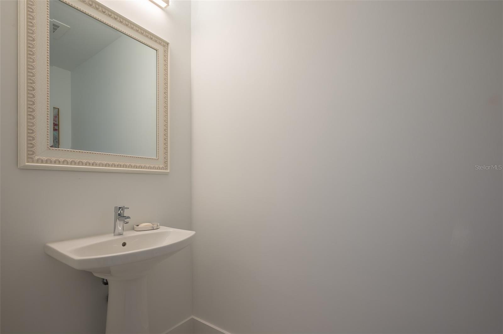 1155 N Gulfstream Avenue 306