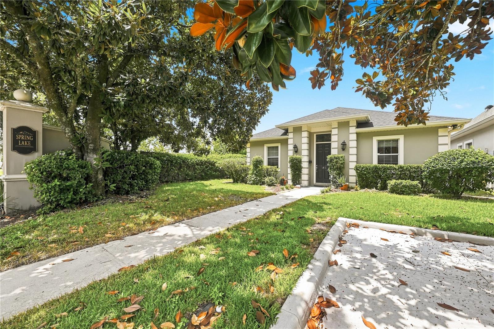 746 Country Lane
