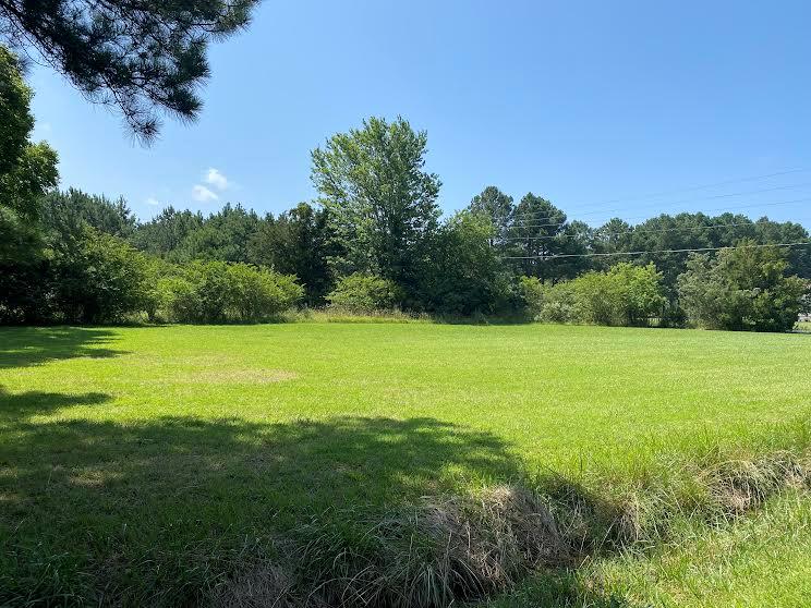 Located approx 5 miles outside of the town limits of Onancock in the small village of Southside Chessconessex sits this .50 corner lot with 4 bedroom septic and well already installed. Public boat ramp is just a stones throw away ! Bring your building plans and your boat - the Chesapeake Bay waters are just around the corner from this perfect little lot .