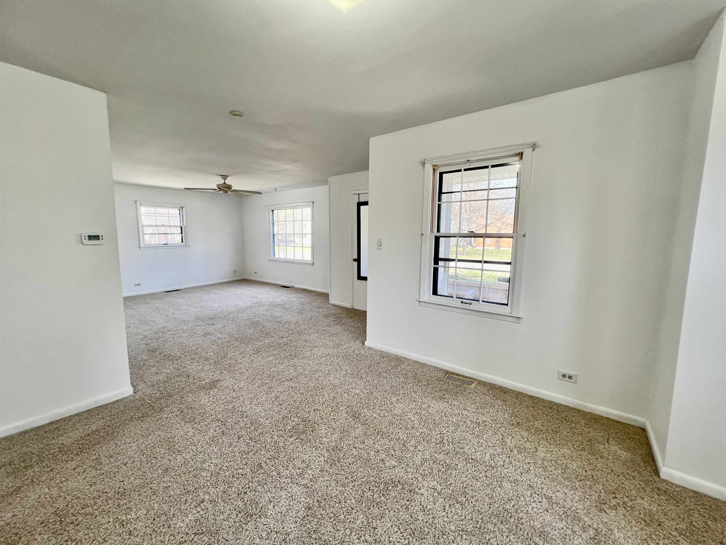 821 E 10th