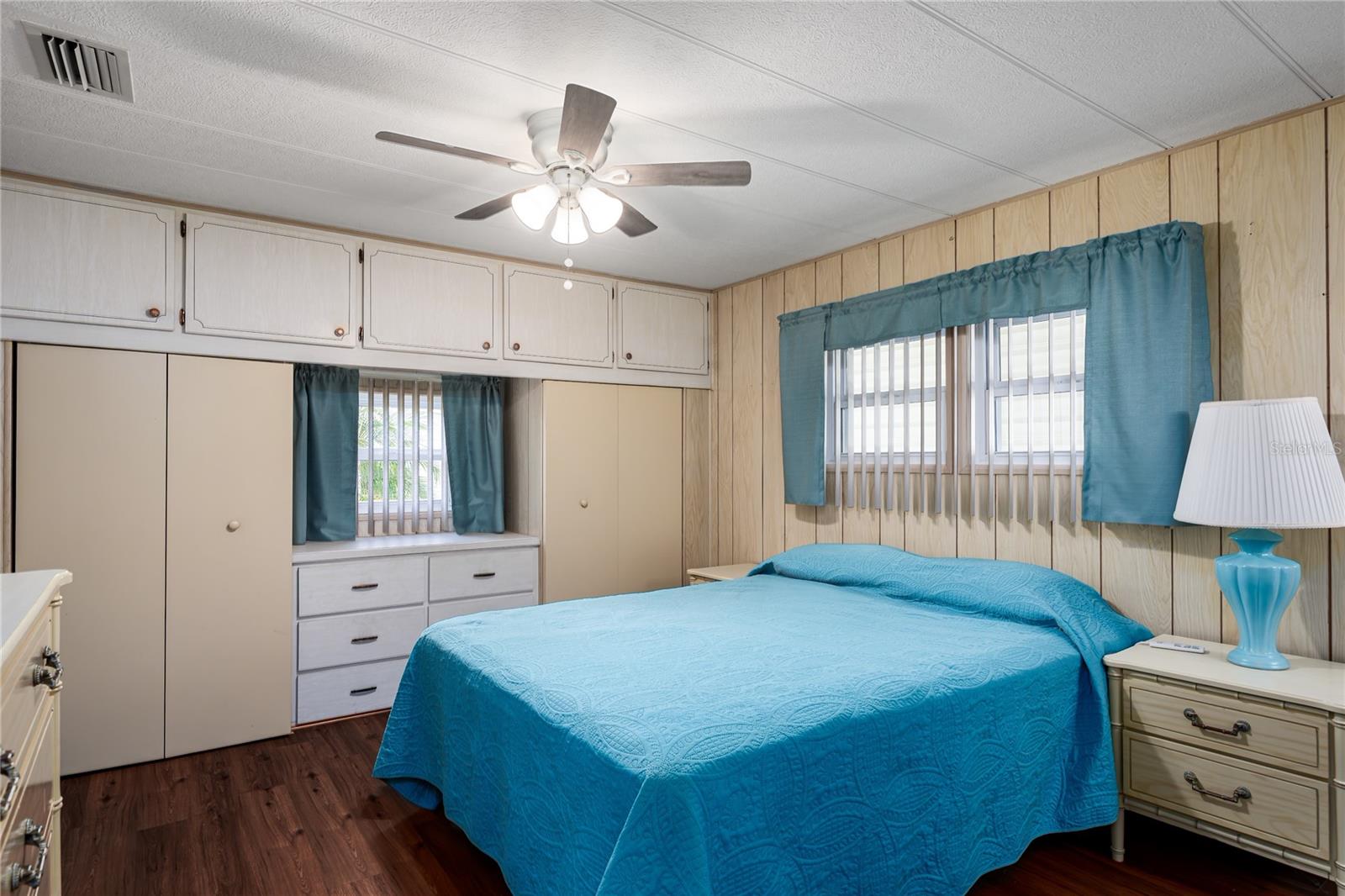 1003 45th Avenue Drive E