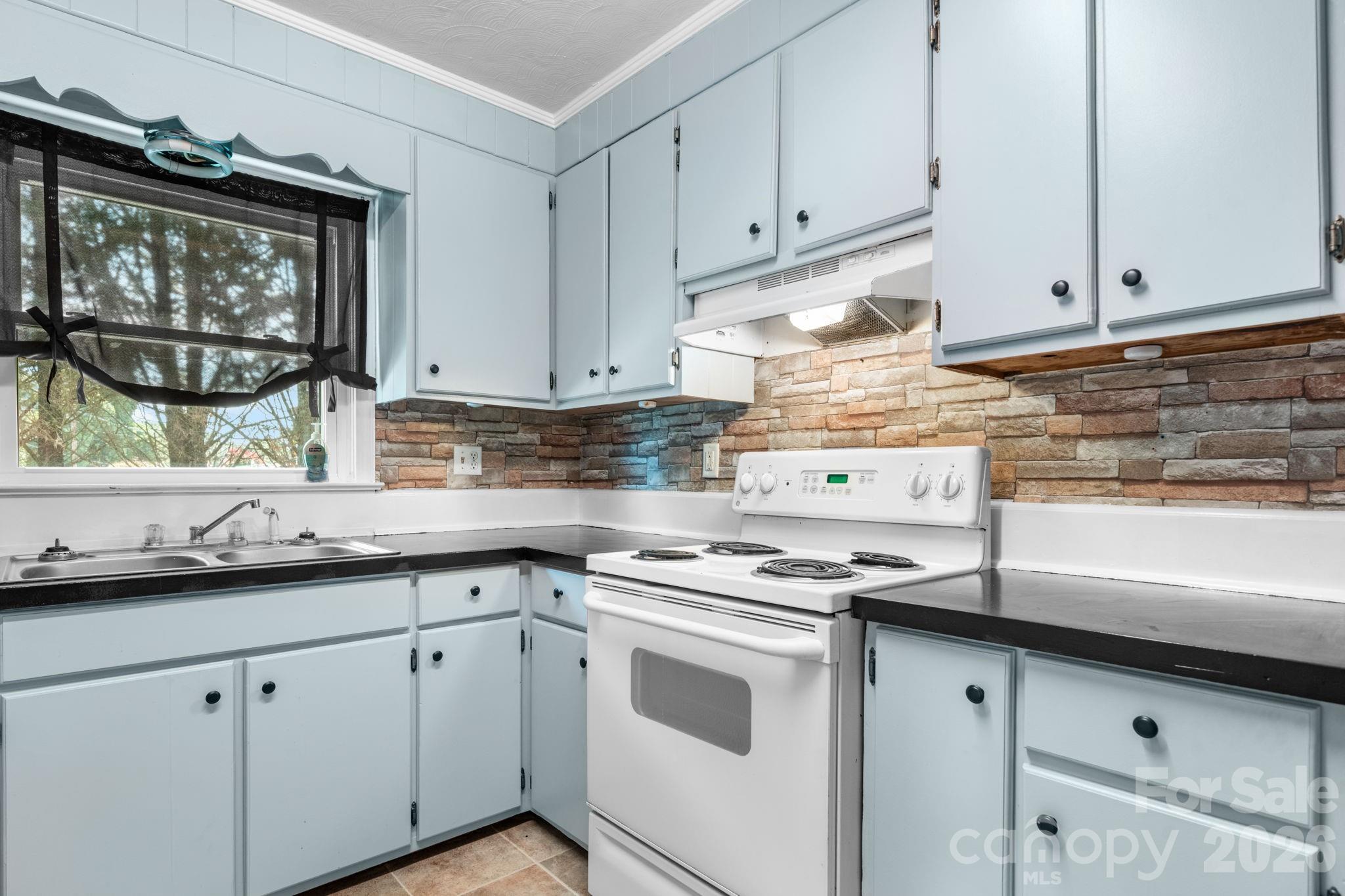 296 Pine Mountain Road
