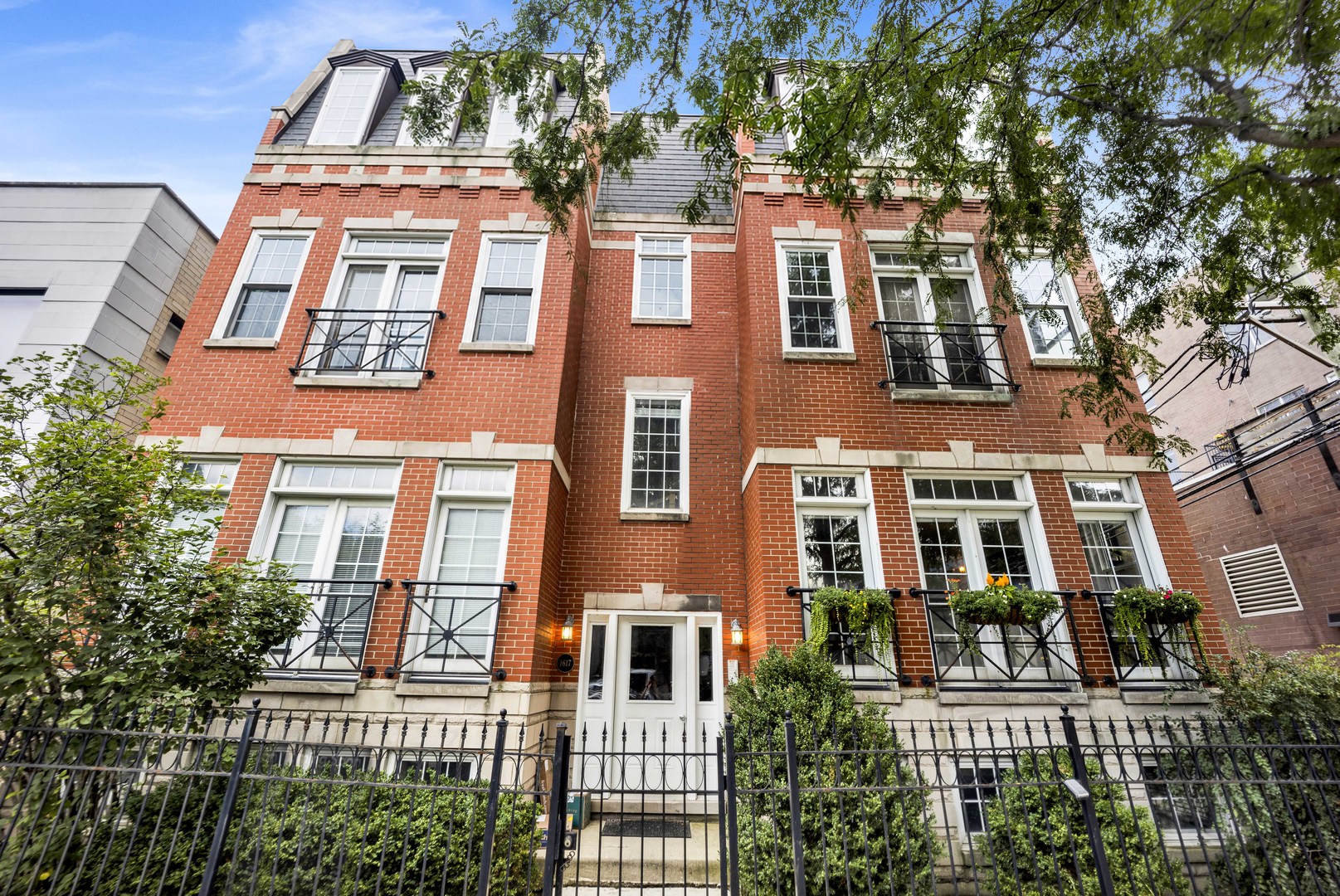 1617 N Hermitage Ave., #3N
