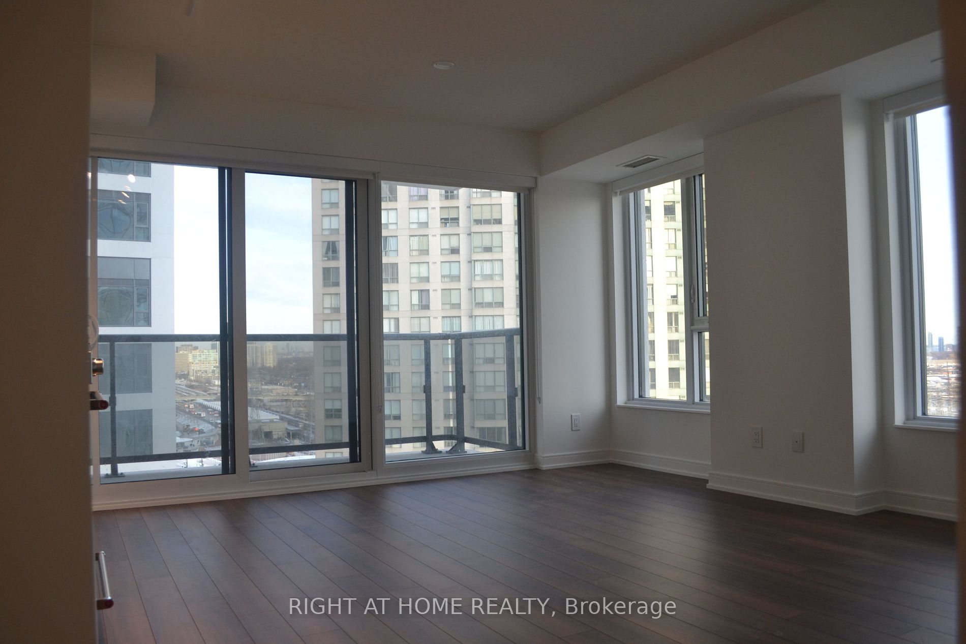 30 Samuel Wood Way 1208