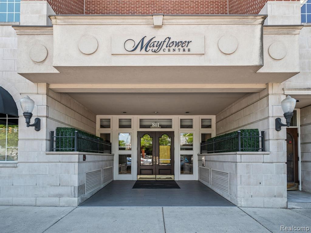 801 W Ann Arbor Trail 301