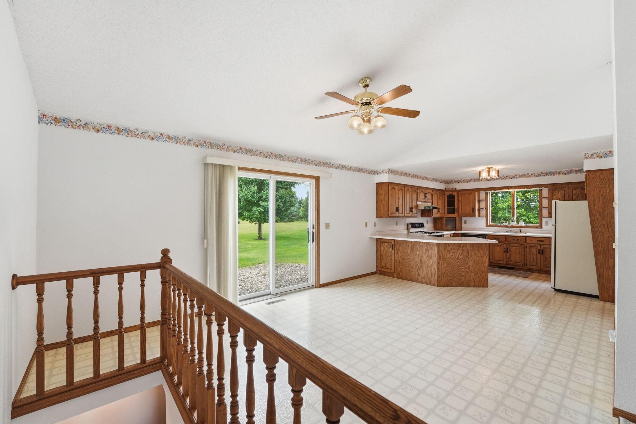 1850 E 49th Street SE