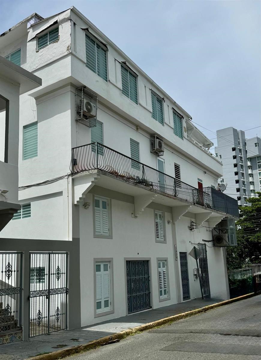 AIRBNB INVESTMENT OPPORTUNITY FOR SALE!This unique PH unit offers the perfect opportunity to live in one portion of the property while generating income from a separate one-bedroom rental unit, with both spaces sharing a spacious rooftop terrace. Ideally located at the corner of López Landrón Street and the renowned Del Parque Street, this third-floor walk-up apartment features an open and inviting living area, a remodeled kitchen, and access to a charming balcony.The main residence includes two (2) bedrooms, one of which has been thoughtfully divided to create a home office, nursery, or flex space, along with one (1) spacious bathroom shared by both bedrooms.In addition, the property has been configured to include a separate one-bedroom unit with its own private bathroom, making it ideal for Airbnb or short-term rental income.Enjoy a large rooftop terrace with ample space for entertaining, relaxing, or creating a shared amenity for guests and owners alike.A rare opportunity to own a versatile property in one of San Juan's most desirable and walkable neighborhoods.