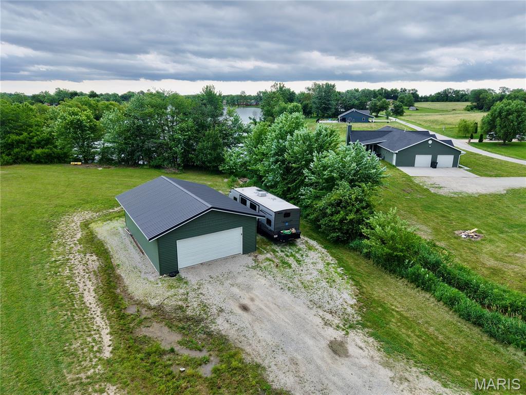 11120 W Lakeshore
