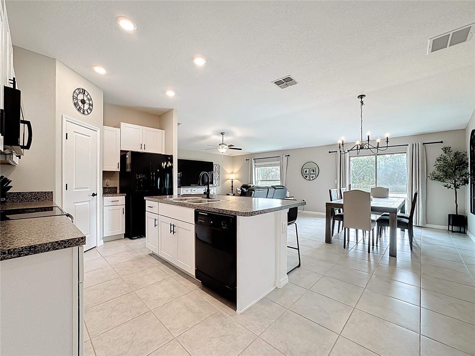 4449 Eternal Prince Drive
