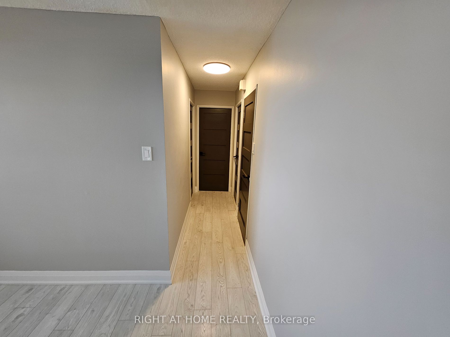 2900 Battleford Rd 403