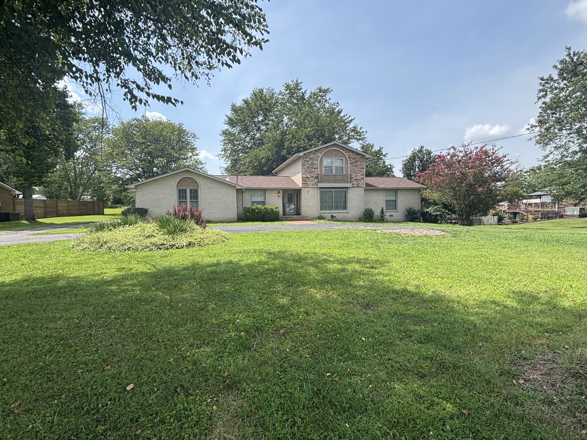 130 Glenn Hill Dr