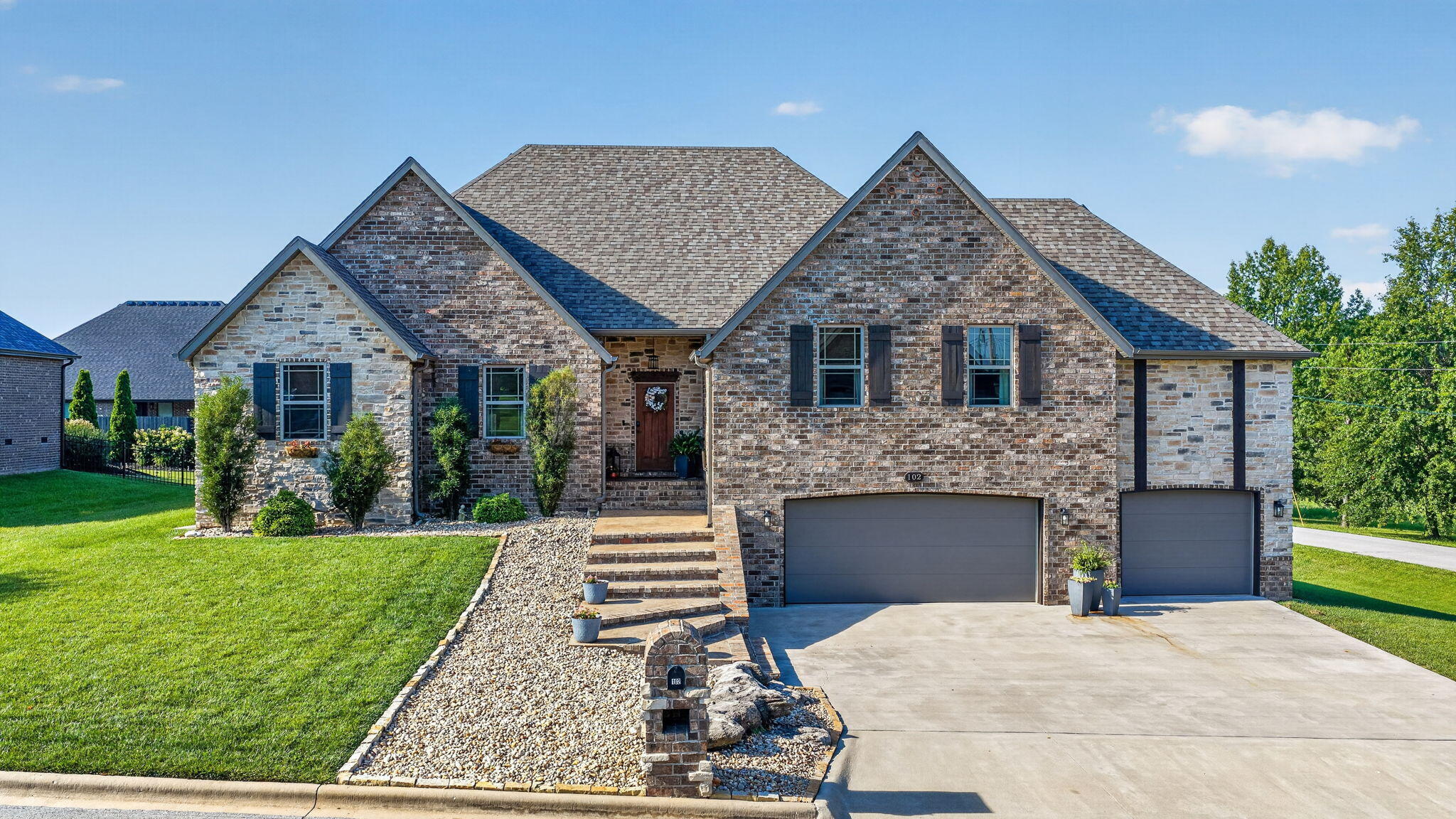 102 E Ironwood Drive